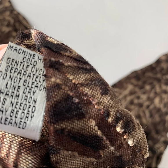 Chicos 0 Blouse Size Small /4   Brown Animal Print Button Front - Picture 6 of 12